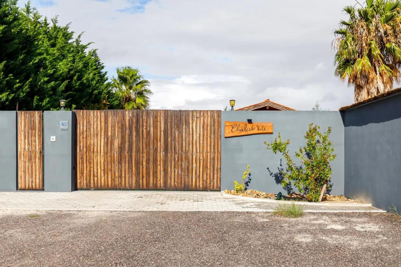 Chale Do Vale Guest House Pinhal Novo Luaran gambar