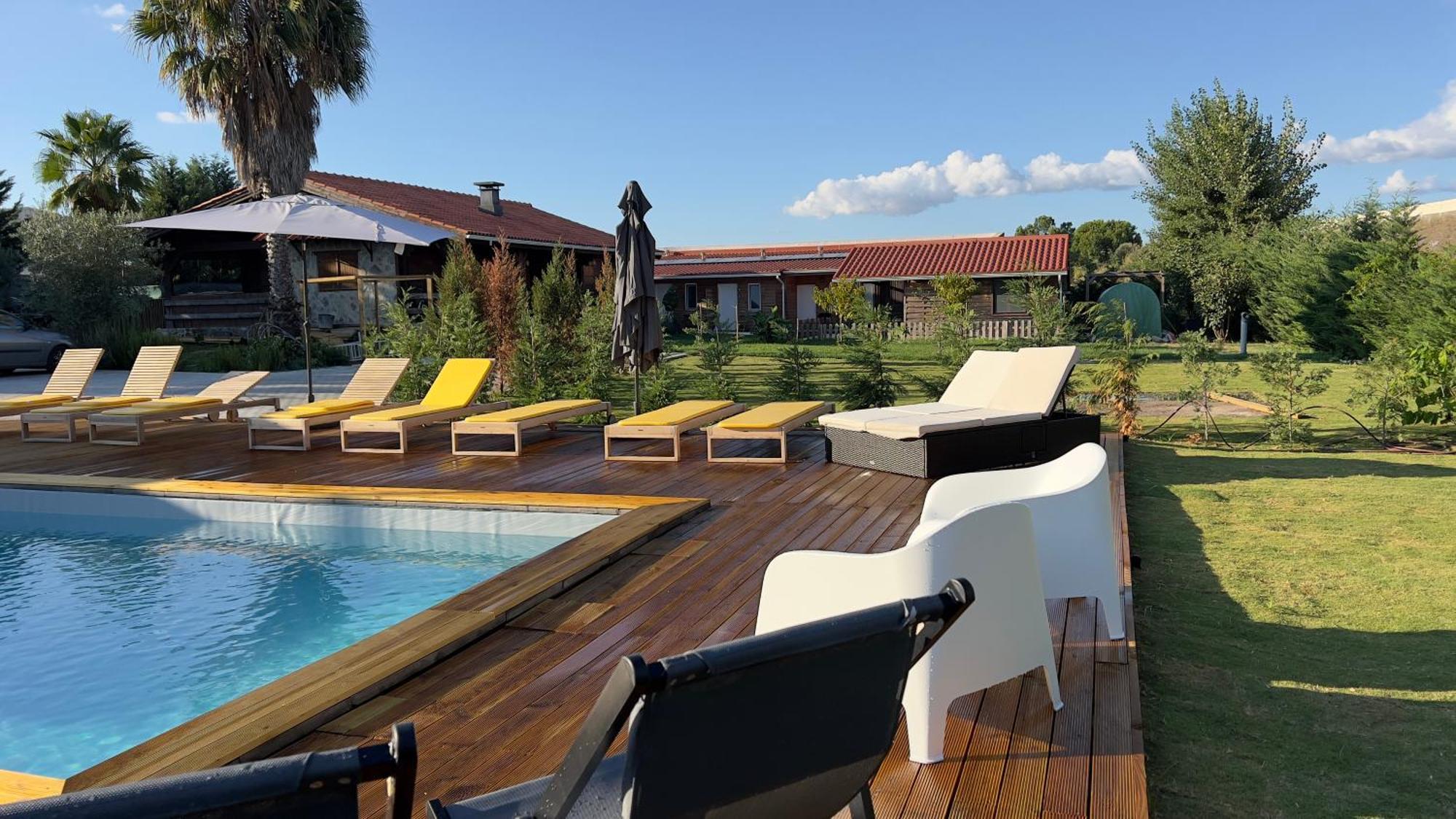 Chale Do Vale Guest House Pinhal Novo Luaran gambar